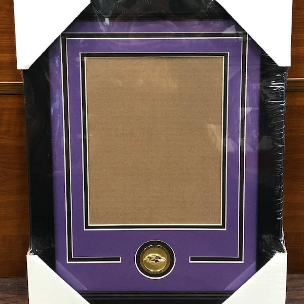 Baltimore Ravens Vertical Medallion Picture Frame