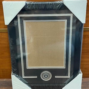 Oakland Raiders Vertical Medallion Picture Frame