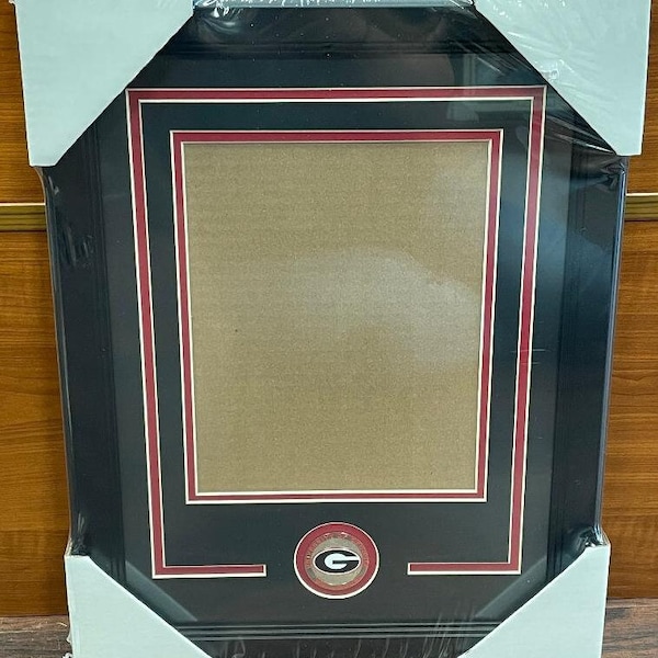 University of Georgia Vertical Medallion Picture Frame