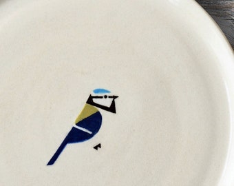 Modern plate with bird