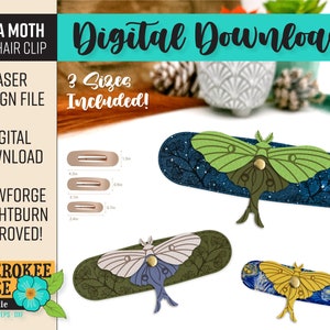 Può includere: File di progettazione scaricabili digitalmente per un fermaglio per capelli piatto Luna Moth. Il design presenta una falena verde, blu e gialla con uno sfondo di notte stellata. Sono inclusi tre formati: 4,3 pollici, 3,5 pollici e 2,4 pollici.
