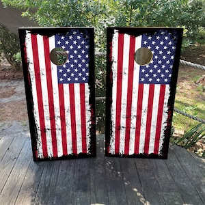 2 envoltórios Cornhole IMPERMEÁVEIS/par de decalques de bandeira dos EUA usados em batalha! / Laminado / Fácil de aplicar / Par de Cornhole Skins / Bandeira dos EUA