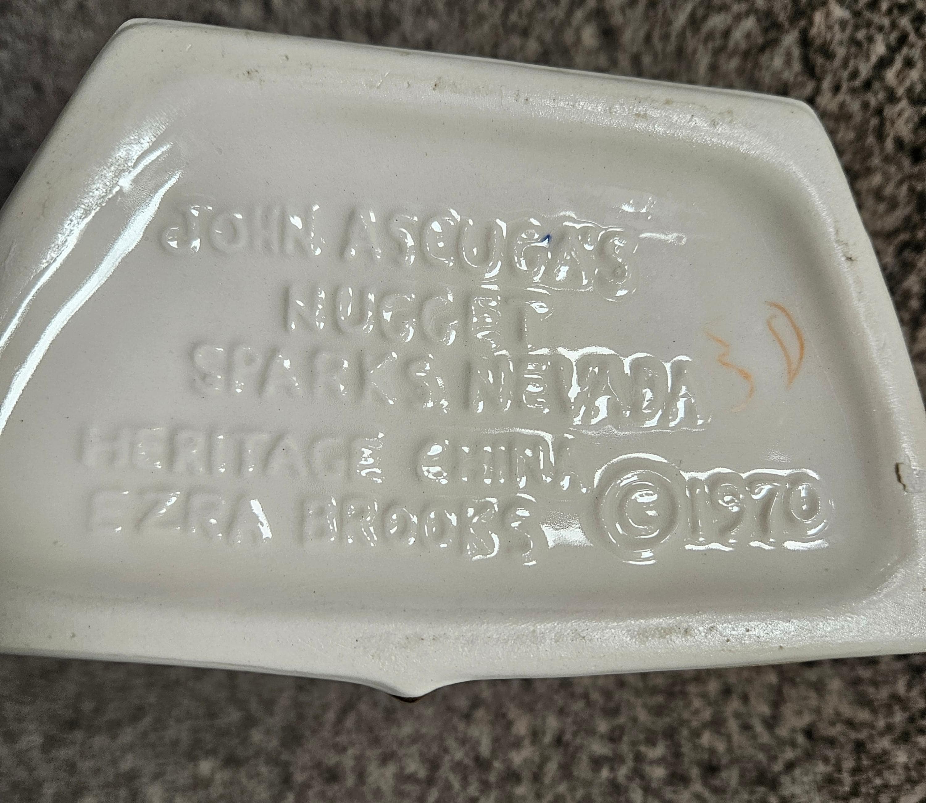 Ezra Brooks 1970 Ceramic Rooster 24k Gold Collectable Whiskey