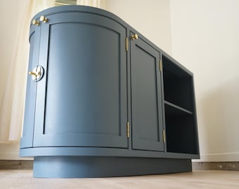 Curved Kitchen Island