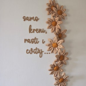 Flower garland daisy, daisy nursery decor, floral nursery wall decor,  nursery garland, nursery flowers,  wall nursery decor