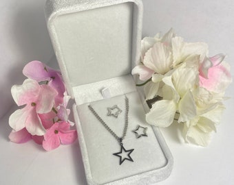 Silver Star Necklace and Earing Set