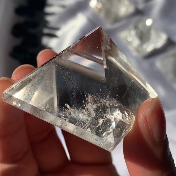 Clear Quartz Pyramid | Quartz Crystal Generator | Quartz Keystone Crystal