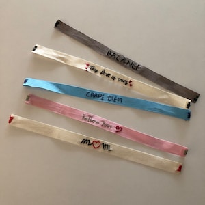 Botanicalāb armband van 100% katoenen lint, met de hand geborduurd