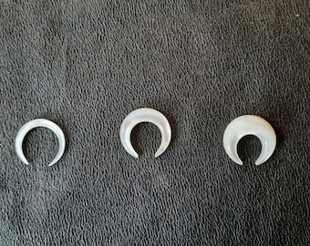 Perlmutt handgeschnitzter Pincher/Piercing/Septum/Dehner in 2, 4, 6 mm
