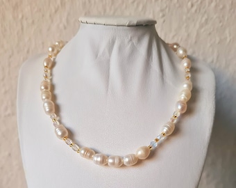 Asymmetrische Perlenkette