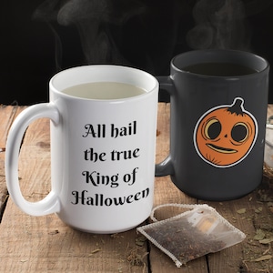 Lil&#39; Boo Halloween King 15oz Tasse - Halloween Horror Nacht Tasse, HHN Kaffeetasse, Universal-Orlando, Geschenk für HHN Fan, Häufige Angst