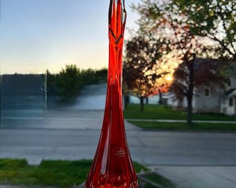 Viking 14" Epic Ribbed Column Swung Glass Vase #7301 in Persimmon With Original Tag Art Glass Bud Vase Amberina Red Orange Ombre Mouth Blown