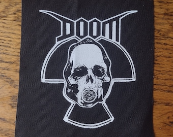 Patch da banda DOOM - patch serigrafado hardcore punk crust punk rock