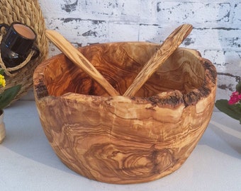 Rustik Olive wood salad bowl Diameter 33cm avec couvert XXL 35cm. Piece unique. bowl XXL.Order now!