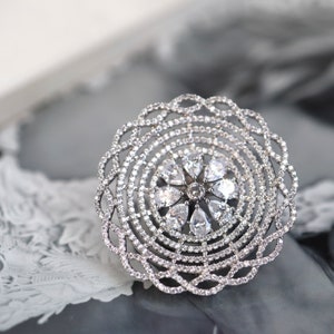 Delicate Floral Cocktail Ring