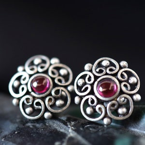 925 Sterling Silver Oxidised Finish MIni Daisies Ruby Earrings