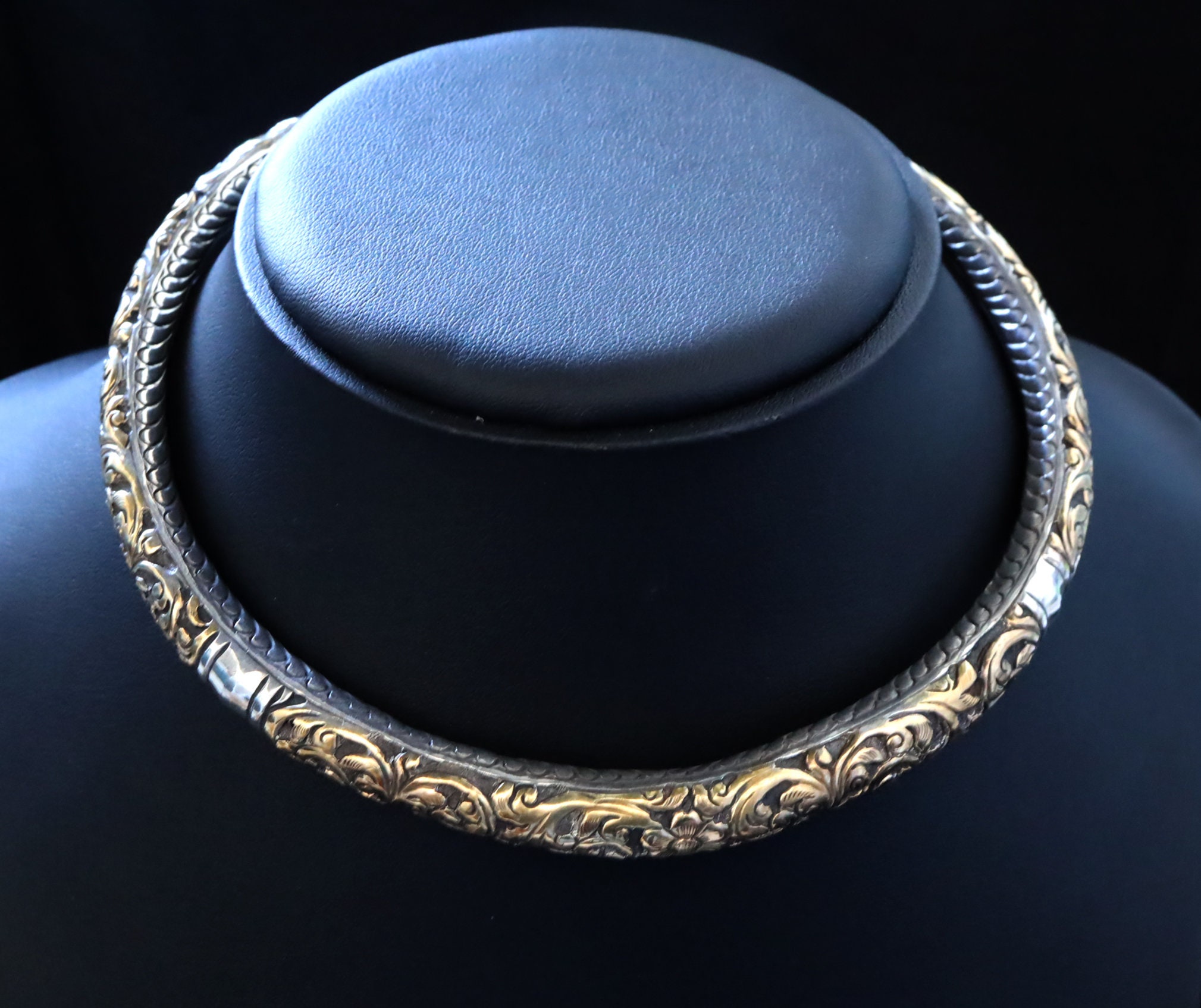 silver hasli hasli designs in gold