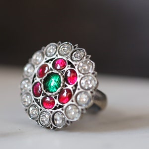 925 sterlingzilver geoxideerde afwerking bloemenring met meerdere stenen