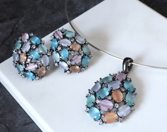 Multicolour Natural Stone Pendant and Earrings Set