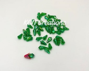 Hmong vintage teardrop beads. Available in green, red and orange. NEW.
