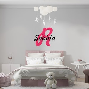 Calcomanía de pared con nombre personalizado con inicial cursiva en negrita - Calcomanías de pared simples para guardería de niñas con inicial - Nombre Personalizado Para Pared