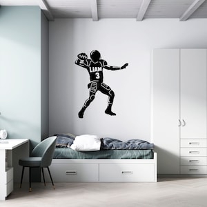 Football Quarterback Silhouette Wandtattoo Aufkleber - American Football Spieler mit Deinem Namen und Nummer auf personalisiertem Wandtattoo