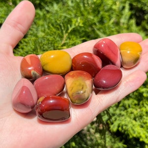Mookaite Jasper Tumbled Stone - Ethically sourced from Australia - AA Grade 0.75&quot; - 1.5&quot; in.