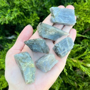 Raw Labradorite Stone - Ethically sourced from Madagascar - AA Grade 0.75&quot; - 2&quot; in.