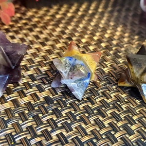 Set of 3 Merkabah Gemstone Protection Sacred Symbol Amcient Merkaba Tiger Eye / 7 Chakra / Amethyst