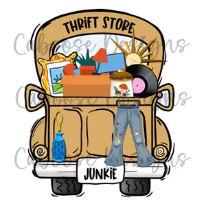 Puede incluir: Una ilustración de dibujos animados de una camioneta vintage marrón llena de varios artículos, incluyendo una caja, una lámpara, un disco, una planta y un par de jeans. La camioneta tiene un letrero en la parte trasera que dice "Thrift Store Junkie".