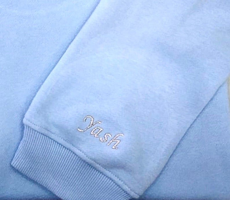 Hoodie Personalisation Text on Sleeve zdjęcie 1