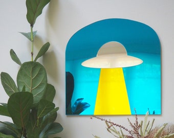 ufo mirror