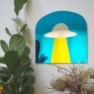 ufo mirror