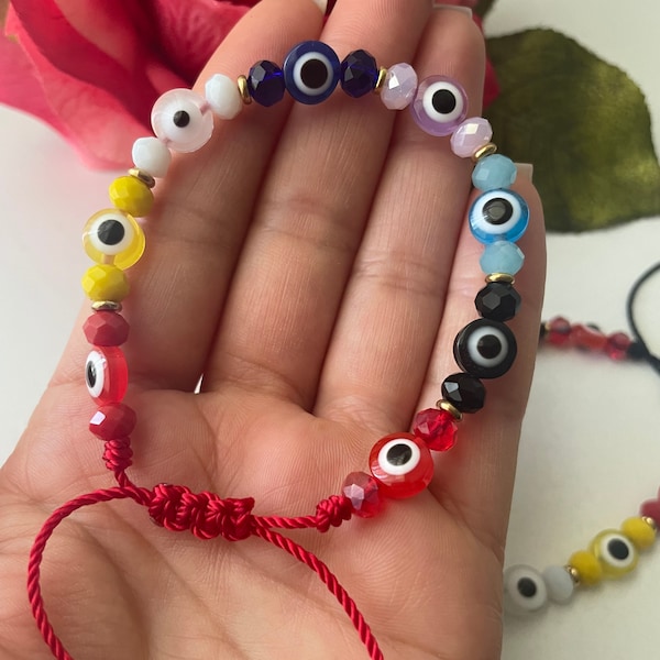 Evil Eye Bracelet, multicolored bracelet, minimalist, gift for her, Pulsera Mal de Ojo de hilo, multi colores, women bracelet,