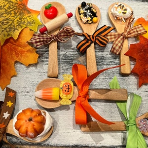 Mini wood spoons, tiered tray decor, decorative spoons, fall tiered tray,Halloween tiered tray
