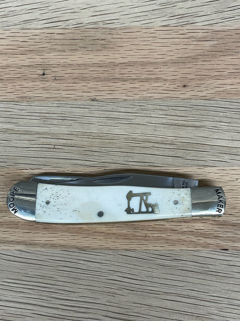 Custom Oil Pump Pocket Knife Moore Maker, Groomsman, Engraved