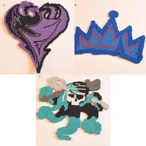 Dis|ney Descen|dants Symbol Needlepoint