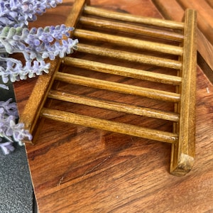 Rustic Wooden Soap Holder | Handmade Wood Soap Dish | Natural Soap Tray for Bathroom | Eco-Friendly Soap Saver