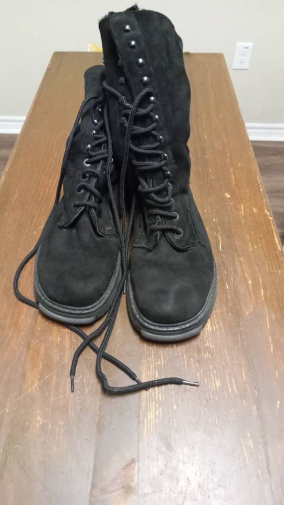 DKNY Boots size 8