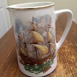 Vintage Weatherby Hanley England Falcon Ware Creamer Pitcher 8&quot;