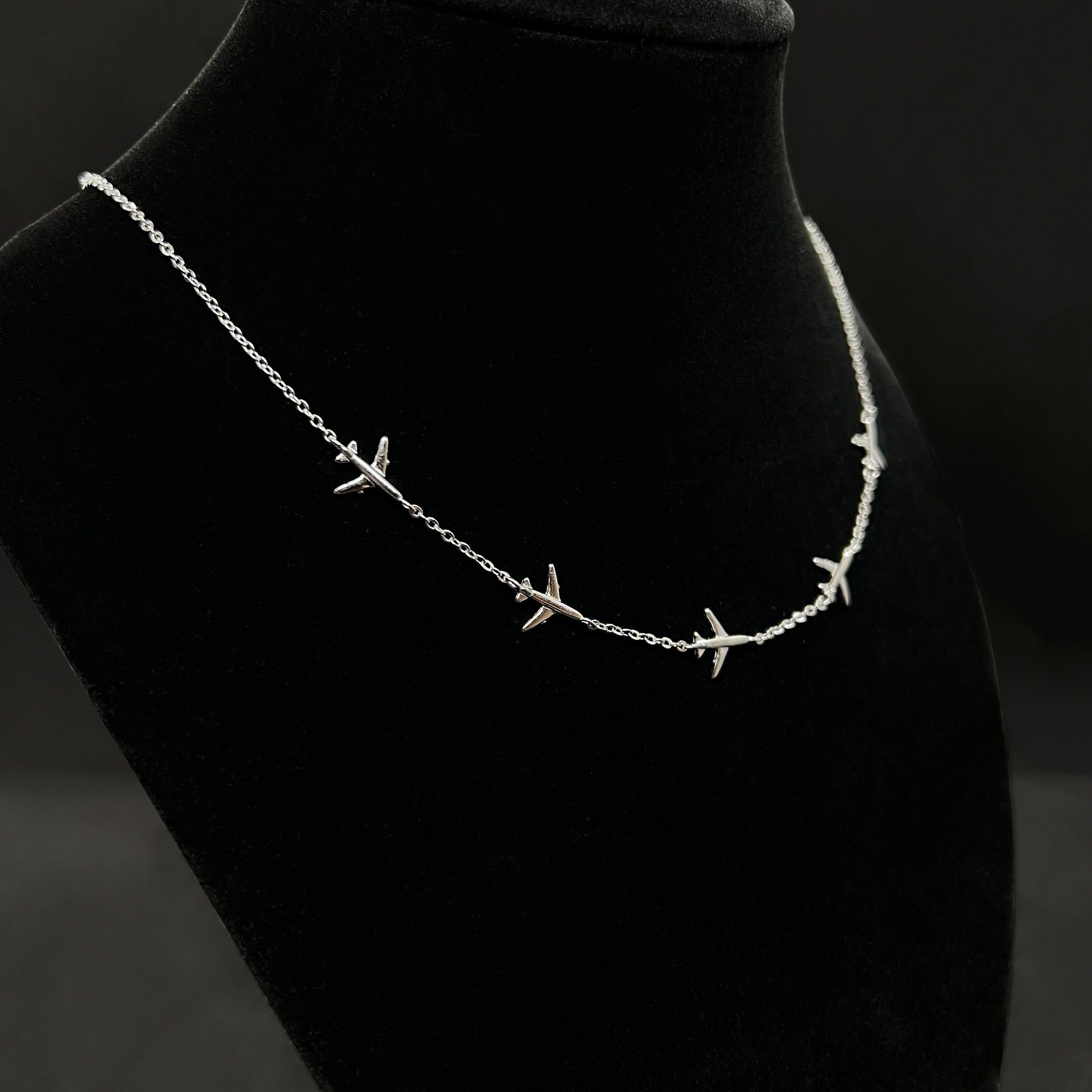 Silver Necklace - Flevel