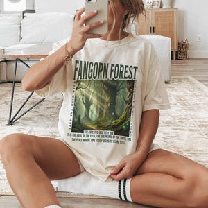 Fangorn Forest Shirt, Bookish Comfort Colors T-Shirt, National Parks Tshirt, Aesthetic Reader Gift, Book Nerd Gift, Movie Parody T Shirt bild 5