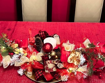 Christmas Dinning Table Decor, Rustic Christmas Centerpiece, Cardinal Farmhouse Xmas Centerpiece, Candle Centerpiece,  Charger Plate