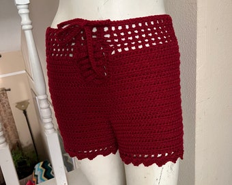 Short en résille fait main au crochet