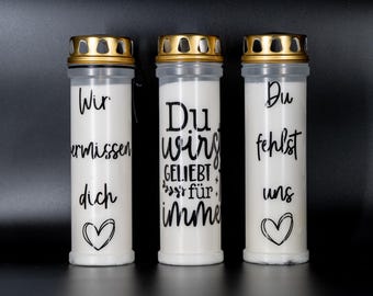 Personalisierte Gedenkkerze mit Spruch – Trauerkerze mit Text – Grabkerze wetterfest – Erinnerung an Verstorbene – 100h Brenndauer