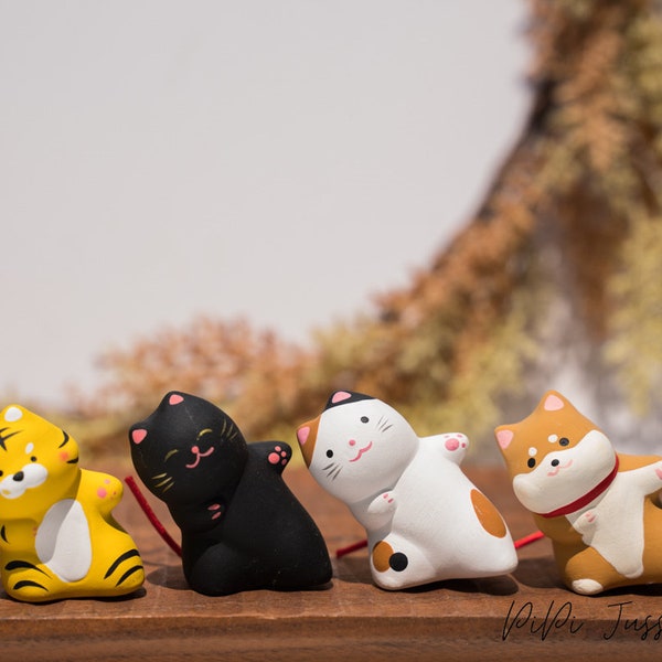 Japanese Cute Cat Figurine, Frog Figurine, Shiba Figure, Tiger Desktop Ornament, Leaning Animal-themed Room Decor, Buy 2 Get 10% Off