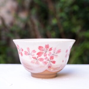 Bol japonais à matcha Sakura, bol à thé Matcha, bol à thé Matcha en céramique avec sakura rose, tasse à thé traditionnelle japonaise Sakura H