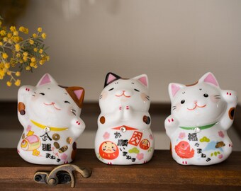 Cute Lucky Cat Figurine Fortune Porcelain Cat, Lucky Neco Cat Figurine, Kitten Desktop Ornament, Maneki-NekoCat Room Home And Office Decor