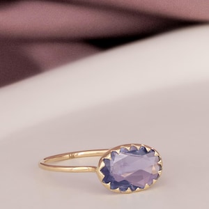 Handmade Tanzanite 14K Gold Ring/December Birthstone Ring for women/Unique Proposal or Anniversary Gift/Dainty Gold Gemstone ring