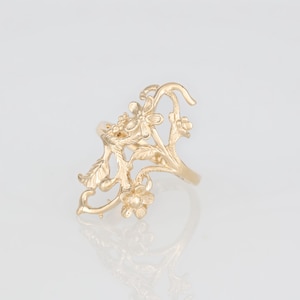 14K Solid Gold Floral Ring: Nature Inspired Jewelry